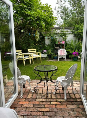 Garden Snug